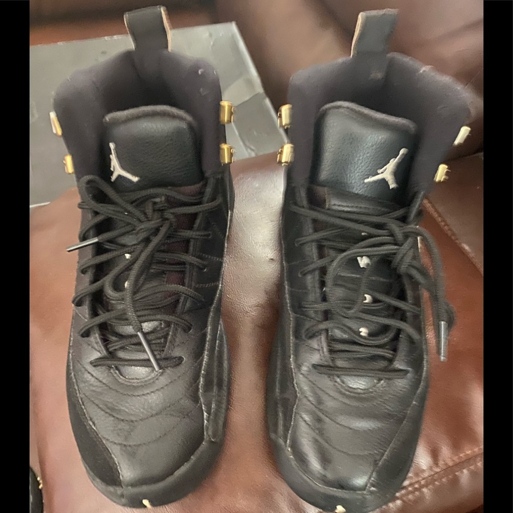 Jordan12 retros size 4 1/2 US